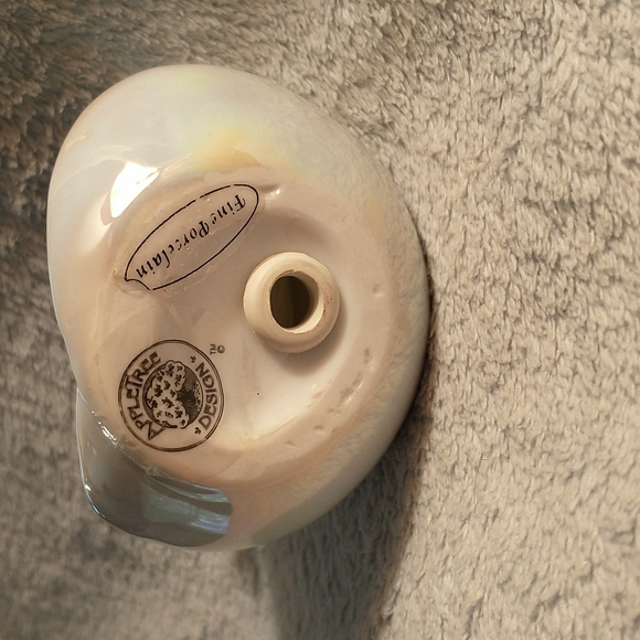 NIB-Appletree Designs-Iridescent Angel Nativity Scene Light Up Holiday Ornament - Picture 4 of 8